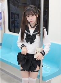 4749-可可小白兔 - 電車上の女高中生 70P(11)